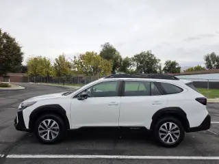 Subaru Outback 2025