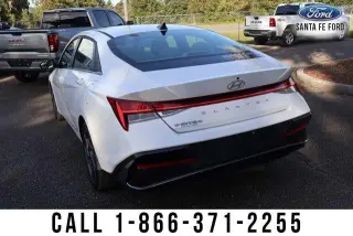 Hyundai Elantra 2025 SEL Conveniencia 4dr Sedán