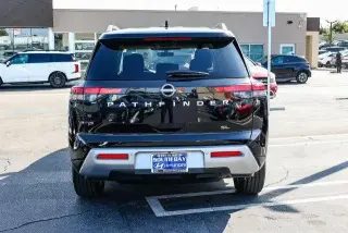 Nissan Pathfinder 2025 SL 4dr SUV