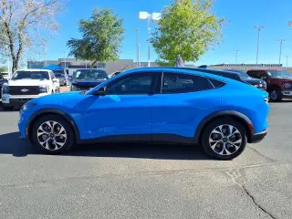 Ford Mustang Mach-E 2024 Select 4dr SUV
