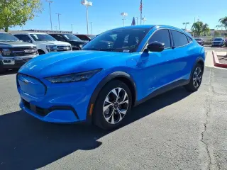 Ford Mustang Mach-E 2024 Select 4dr SUV