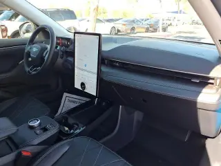 Ford Mustang Mach-E 2024 Select 4dr SUV