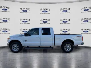 Ford F-250 Super Duty 2016 4x4 Lariat 4 puertas Crew Cab 6.8 pies SB Pickup
