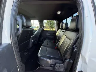 Ford F-250 Super Duty 2016 4x4 Lariat 4 puertas Crew Cab 6.8 pies SB Pickup