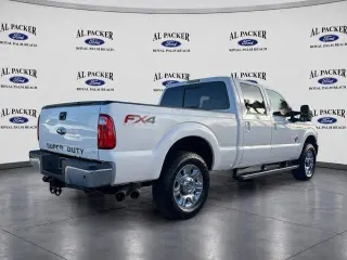 Ford F-250 Super Duty 2016 4x4 Lariat 4 puertas Crew Cab 6.8 pies SB Pickup