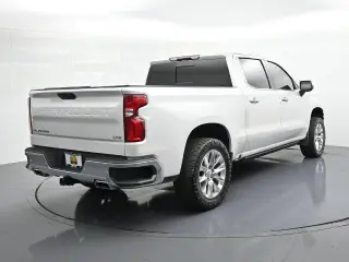 Chevrolet Silverado 1500 Limited 2022 4x4 LTZ 4dr Cab con motor de 5.8 ft. SB