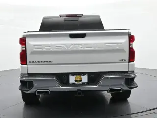 Chevrolet Silverado 1500 Limited 2022 4x4 LTZ 4dr Cab con motor de 5.8 ft. SB