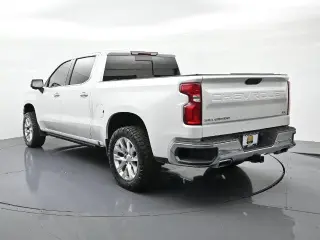 Chevrolet Silverado 1500 Limited 2022 4x4 LTZ 4dr Cab con motor de 5.8 ft. SB