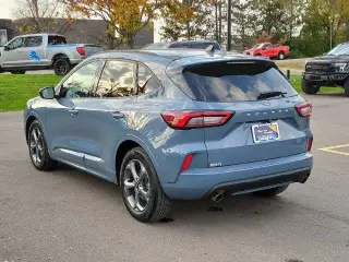 Ford Escape 2023 ST-Line SUV 4 puertas