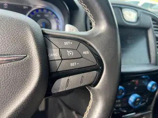Chrysler 300 2015 AWD S 4dr Sedán