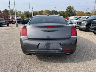 Chrysler 300 2015 AWD S 4dr Sedán