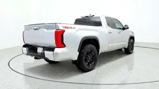 Toyota Tundra 2022 4x4 Limited 4dr Double Cab Pickup SB