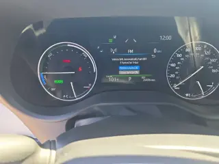 Toyota Sienna 2021 Platino 7 Pasajeros 4 puertas Furgoneta Mini
