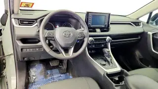 Toyota RAV4 Híbrido 2021 AWD XLE SUV de 4 puertas