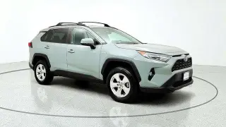 Toyota RAV4 Híbrido 2021 AWD XLE SUV de 4 puertas