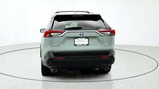 Toyota RAV4 Híbrido 2021 AWD XLE SUV de 4 puertas