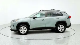 Toyota RAV4 Híbrido 2021 AWD XLE SUV de 4 puertas
