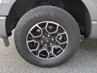 Ford F-150 2023 4x4 XLT 4dr SuperCrew 5.5 ft. SB