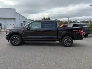Ford F-150 2022 4x4 Lariat 4dr SuperCrew 5.5 ft. SB