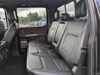 Ford F-150 2022 4x4 Lariat 4dr SuperCrew 5.5 ft. SB
