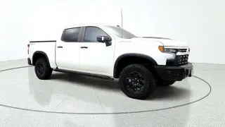 Chevrolet Silverado 1500 2023 4x4 ZR2 4dr Cab de Tripulación 5.8 ft. SB