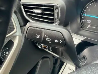 Ford Explorer 2023 con tracción en las cuatro ruedas XLT 4dr SUV