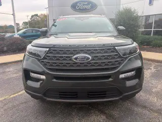 Ford Explorer 2023 con tracción en las cuatro ruedas XLT 4dr SUV