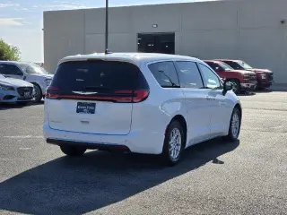 Chrysler Pacifica 2024 Touring L 4dr Mini-Van
