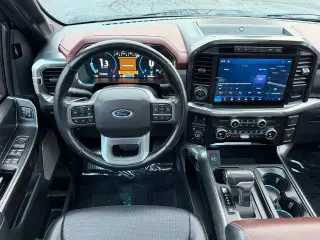 Ford F-150 2021 4x4 Lariat 4dr SuperCrew 5.5 ft. SB