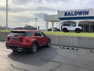 Ford Explorer 2020 AWD Platinum 4dr SUV