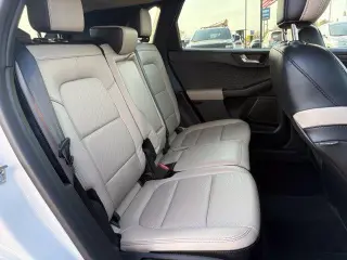 Ford Escape 2020 AWD Titanium SUV 4 puertas