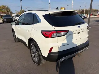 Ford Escape 2020 AWD Titanium SUV 4 puertas