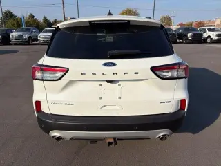 Ford Escape 2020 AWD Titanium SUV 4 puertas