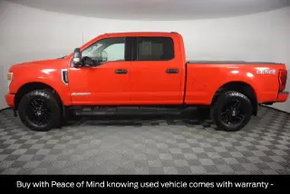 Ford F-250 Super Duty 2022 4x4 XLT Cabina de Tripulación 4 puertas 6.8 ft. SB Pickup