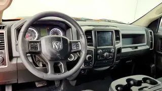 Ram 1500 Classic 2019 4x4 Tradesman 4dr Crew Cab 5.5 ft. SB Pickup