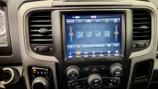 Ram 1500 Classic 2019 4x4 Tradesman 4dr Crew Cab 5.5 ft. SB Pickup