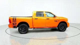 Ram 1500 Classic 2019 4x4 Tradesman 4dr Crew Cab 5.5 ft. SB Pickup