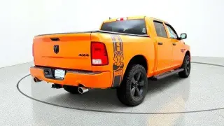 Ram 1500 Classic 2019 4x4 Tradesman 4dr Crew Cab 5.5 ft. SB Pickup