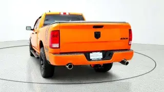 Ram 1500 Classic 2019 4x4 Tradesman 4dr Crew Cab 5.5 ft. SB Pickup