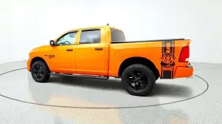 Ram 1500 Classic 2019 4x4 Tradesman 4dr Crew Cab 5.5 ft. SB Pickup