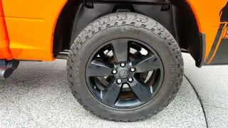 Ram 1500 Classic 2019 4x4 Tradesman 4dr Crew Cab 5.5 ft. SB Pickup