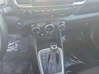Hyundai VENUE 2025 SEL 4dr Crossover