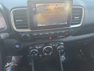 Hyundai VENUE 2025 SEL 4dr Crossover