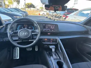 Hyundai ELANTRA 2026 SEL Sport 4dr Sedán