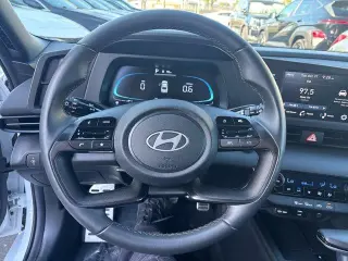 Hyundai ELANTRA 2026 SEL Sport 4dr Sedán