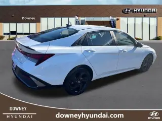 Hyundai ELANTRA 2026 SEL Sport 4dr Sedán