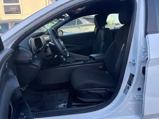 Hyundai ELANTRA 2026 SEL Sport 4dr Sedán