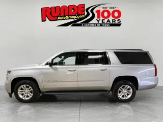 Chevrolet Suburban 2017 4x4 LT 4dr SUV