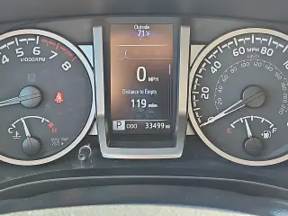 Toyota Tacoma 2023 4x2 SR5 V6 4dr Double Cab 5.0 ft SB