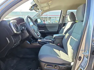 Toyota Tacoma 2023 4x2 SR5 V6 4dr Double Cab 5.0 ft SB